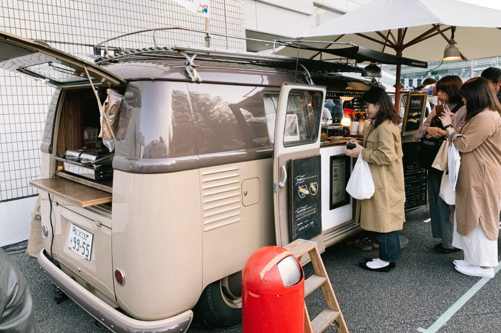 東京蚤之市內的小食車